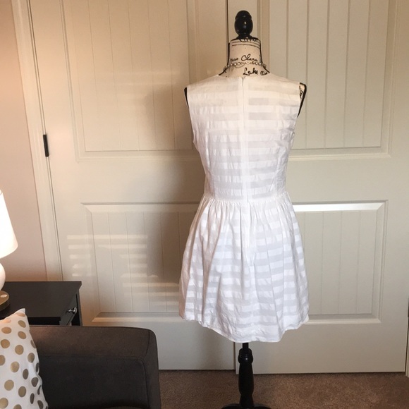 GAP White Dress SZ 6 - Picture 3 of 4